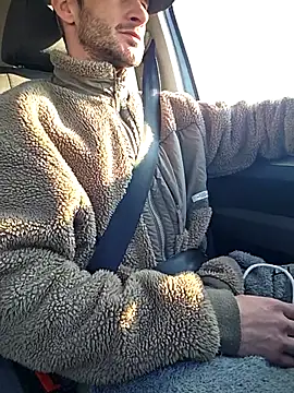 Snapshot of Zeefy chatting on March 1, 2026, 8:16 am Zeefy online show from March 1, 2026, 8:16 am