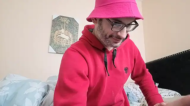 hailzeffn online show from November 11, 2025, 2:39 pm