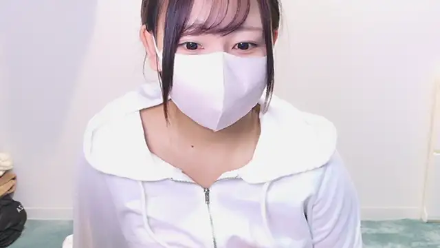 YUTSU KI online show from December 21, 2024, 9:15 pm