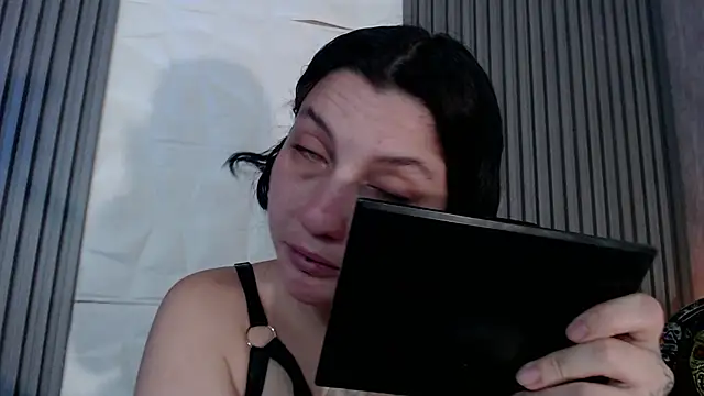 sophy rock online show from October 25, 2025, 4:35 pm