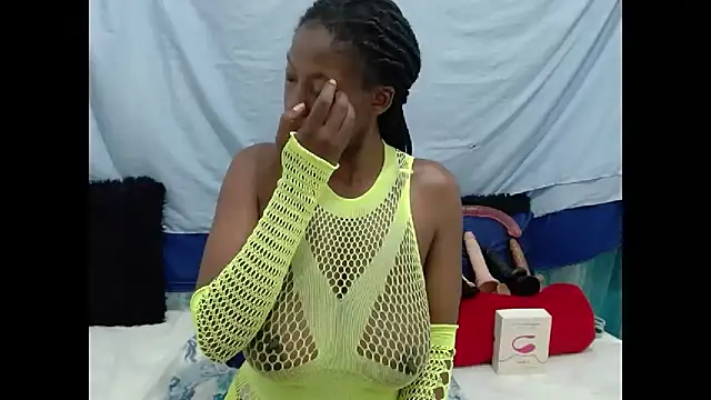 chocolatemix44 online show from April 12, 2026, 6:24 pm