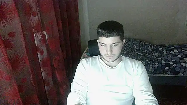 Snapshot of BoiWhore chatting on December 17, 2024, 3:17 pm BoiWhore online show from December 17, 2024, 3:17 pm