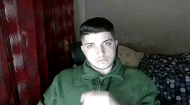 Snapshot of BoiWhore chatting on December 28, 2024, 11:05 pm BoiWhore online show from December 28, 2024, 11:05 pm