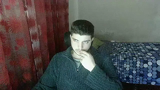 Snapshot of BoiWhore chatting on January 9, 2025, 11:36 am BoiWhore online show from January 9, 2025, 11:36 am