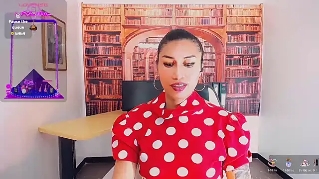 Snapshot of khiara_moretti chatting on February 7, 2025, 1:36 am khiara moretti online show from February 7, 2025, 1:36 am
