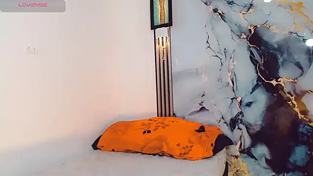 Snapshot of khiara_moretti chatting on November 11, 2025, 11:21 am khiara moretti online show from November 11, 2025, 11:21 am