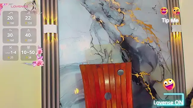 khiara moretti online show from March 9, 2026, 7:29 pm