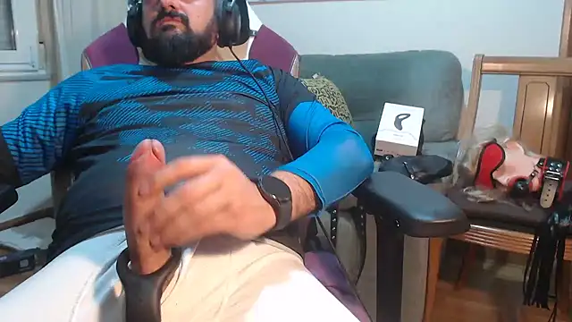 Snapshot of master4subslut chatting on December 14, 2025, 2:28 am master4subslut online show from December 14, 2025, 2:28 am