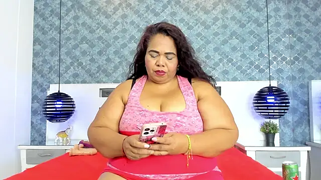 Snapshot of AshleyGrahams chatting on January 22, 2025, 4:23 am AshleyGrahams online show from January 22, 2025, 4:23 am