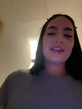 Snapshot of GabriellaFerrer chatting on December 17, 2024, 10:44 am GabriellaFerrer online show from December 17, 2024, 10:44 am