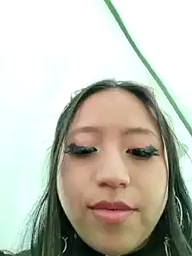 Snapshot of Moon_Water__ chatting on March 7, 2025, 6:22 pm Moon Water online show from March 7, 2025, 6:22 pm