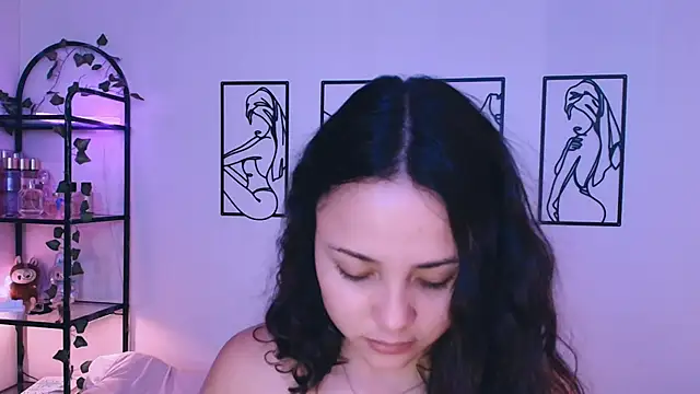 Megan Rodrigo online show from October 16, 2025, 7:26 pm