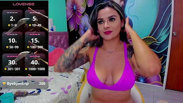 Snapshot of mia_bigtits17 chatting on March 13, 2025, 2:27 am mia bigtits17 online show from March 13, 2025, 2:27 am