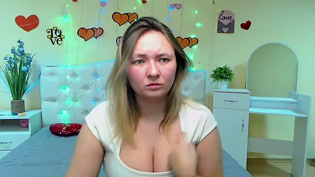 Snapshot of SallyVerda chatting on February 11, 2025, 6:44 pm SallyVerda online show from February 11, 2025, 6:44 pm