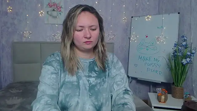 Snapshot of SallyVerda chatting on November 6, 2025, 6:42 pm SallyVerda online show from November 6, 2025, 6:42 pm