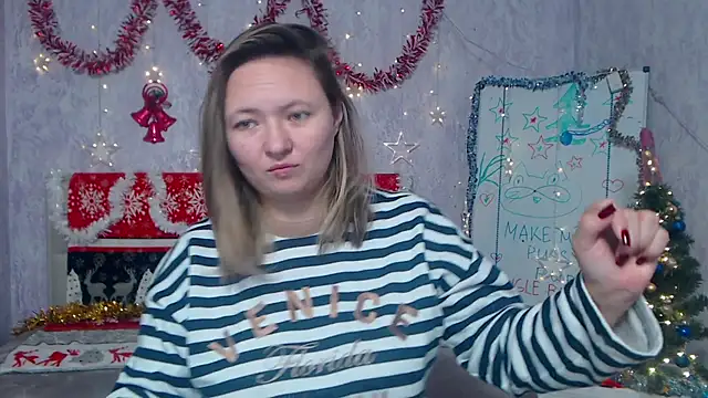 Snapshot of SallyVerda chatting on December 5, 2025, 7:10 pm SallyVerda online show from December 5, 2025, 7:10 pm