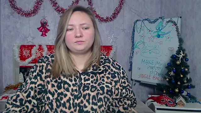 Snapshot of SallyVerda chatting on December 14, 2025, 6:56 pm SallyVerda online show from December 14, 2025, 6:56 pm