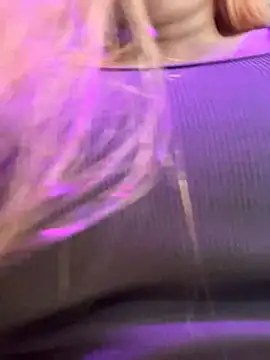 Amber Martins  online show from March 1, 2025, 6:00 pm