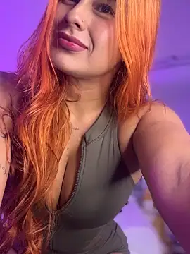 Amber Martins  online show from November 22, 2025, 1:15 am