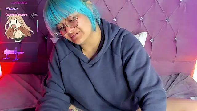 lucky-leah online show from February 25, 2025, 9:53 am