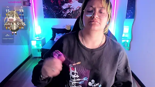 lucky-leah online show from September 24, 2025, 4:16 am