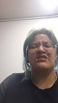 lucky-leah online show from March 25, 2026, 3:34 am