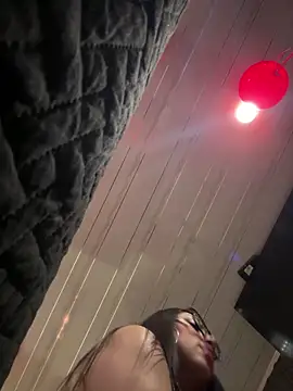 Snapshot of Kayla_foxxy chatting on February 15, 2026, 12:51 am Kayla foxxy online show from February 15, 2026, 12:51 am