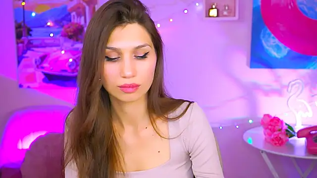 Snapshot of MollyPerry chatting on December 18, 2024, 10:13 pm MollyPerry online show from December 18, 2024, 10:13 pm