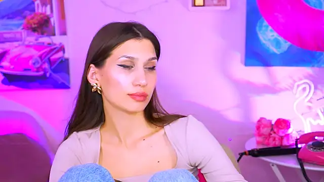 Snapshot of MollyPerry chatting on January 5, 2025, 10:08 pm MollyPerry online show from January 5, 2025, 10:08 pm