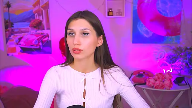 Snapshot of MollyPerry chatting on February 20, 2025, 11:32 pm MollyPerry online show from February 20, 2025, 11:32 pm