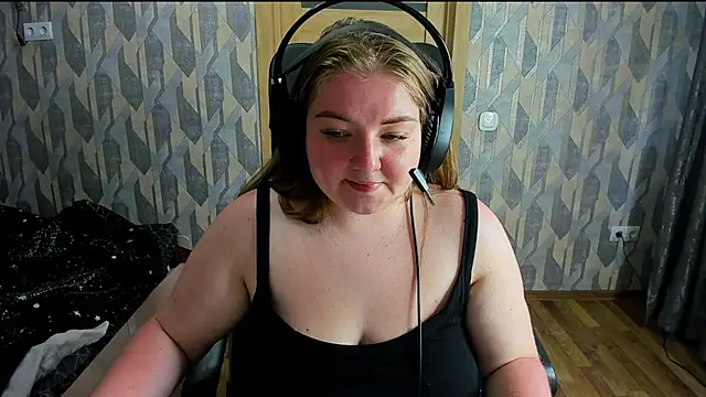 valery1610 online show from June 25, 2026, 10:31 am