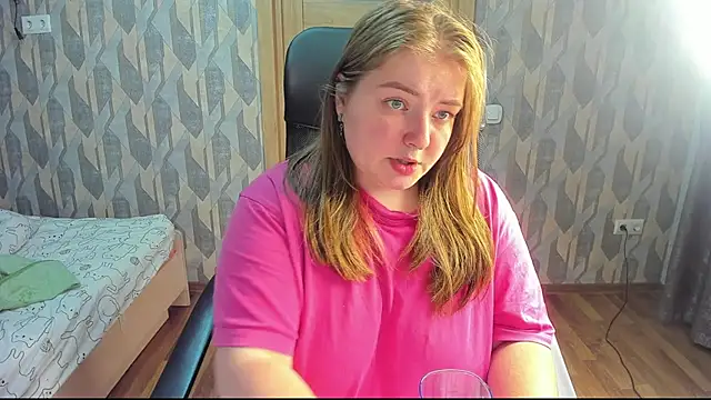 valery1610 online show from July 25, 2026, 8:06 pm