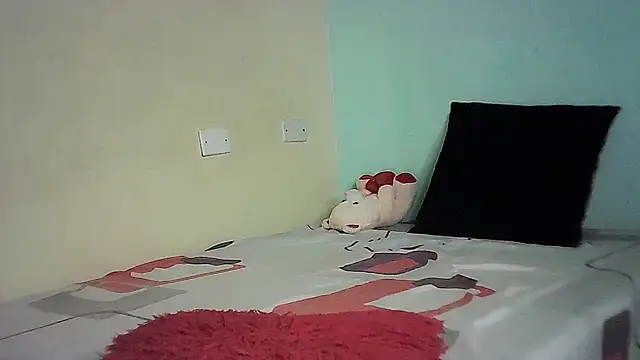 Snapshot of JuliaMack chatting on December 20, 2024, 5:57 am JuliaMack online show from December 20, 2024, 5:57 am