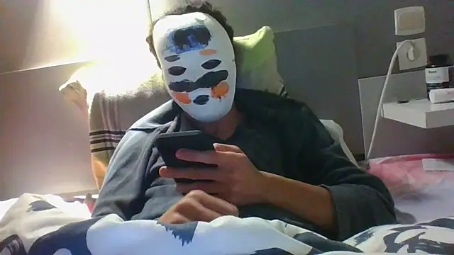 pedro safado  online show from May 12, 2026, 11:13 pm