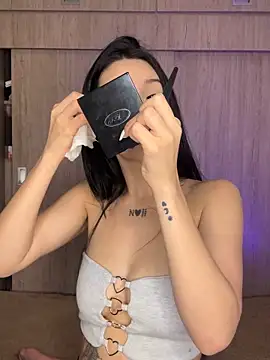 Ambar R0SSE online show from October 10, 2025, 2:54 am