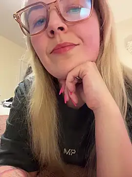 Snapshot of xxcurvyjessiexx chatting on February 24, 2026, 8:29 pm xxcurvyjessiexx online show from February 24, 2026, 8:29 pm