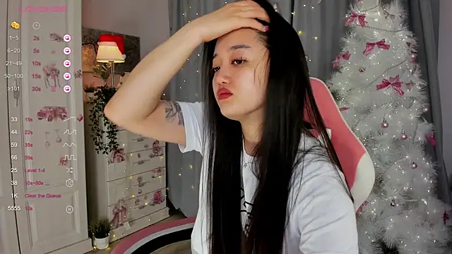 Snapshot of FreyaRaya chatting on December 20, 2025, 3:24 am FreyaRaya online show from December 20, 2025, 3:24 am