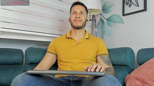 Snapshot of George_Diesell chatting on March 14, 2026, 10:15 pm George Diesell online show from March 14, 2026, 10:15 pm