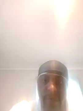 Snapshot of PuzzledEdge4 chatting on November 20, 2025, 4:07 pm PuzzledEdge4 online show from November 20, 2025, 4:07 pm