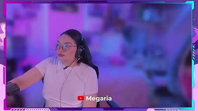 Snapshot of MegariaB chatting on February 28, 2026, 4:24 am MegariaB online show from February 28, 2026, 4:24 am