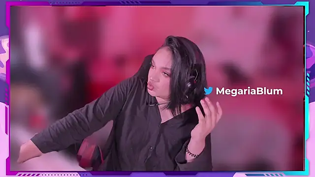 MegariaB online show from June 14, 2026, 5:09 am