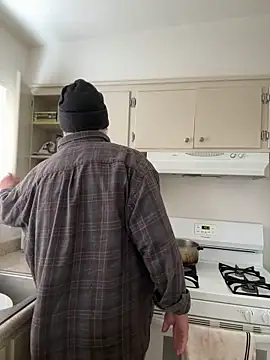 Snapshot of Drummajor chatting on January 14, 2025, 9:09 pm Drummajor online show from January 14, 2025, 9:09 pm