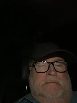 Snapshot of Drummajor chatting on January 24, 2025, 6:35 am Drummajor online show from January 24, 2025, 6:35 am