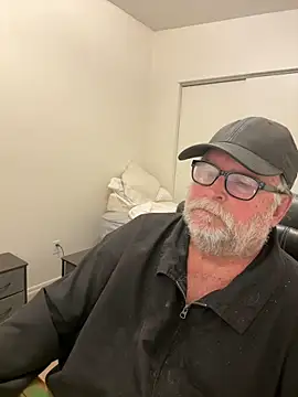 Snapshot of Drummajor chatting on February 17, 2025, 7:04 am Drummajor online show from February 17, 2025, 7:04 am