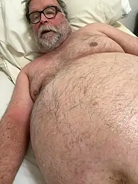 Snapshot of Drummajor chatting on February 24, 2025, 8:36 pm Drummajor online show from February 24, 2025, 8:36 pm