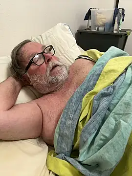 Snapshot of Drummajor chatting on March 6, 2025, 3:57 am Drummajor online show from March 6, 2025, 3:57 am