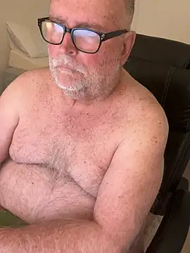 Snapshot of Drummajor chatting on March 7, 2025, 2:04 am Drummajor online show from March 7, 2025, 2:04 am