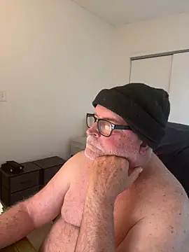 Snapshot of Drummajor chatting on March 8, 2025, 12:33 am Drummajor online show from March 8, 2025, 12:33 am