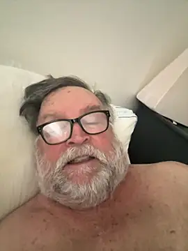 Snapshot of Drummajor chatting on September 27, 2025, 3:17 pm Drummajor online show from September 27, 2025, 3:17 pm