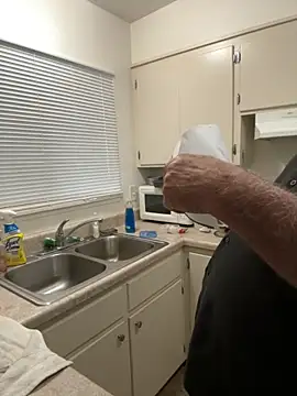 Snapshot of Drummajor chatting on October 31, 2025, 12:33 am Drummajor online show from October 31, 2025, 12:33 am